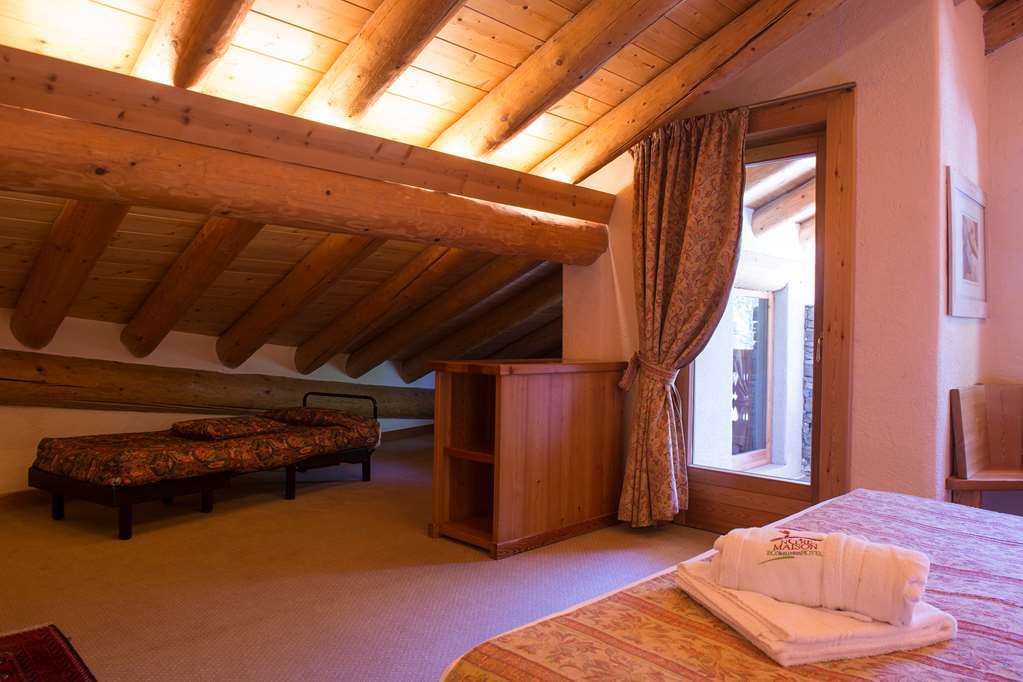 Eco Wellness Hotel Notre Maison Cogne Phòng bức ảnh